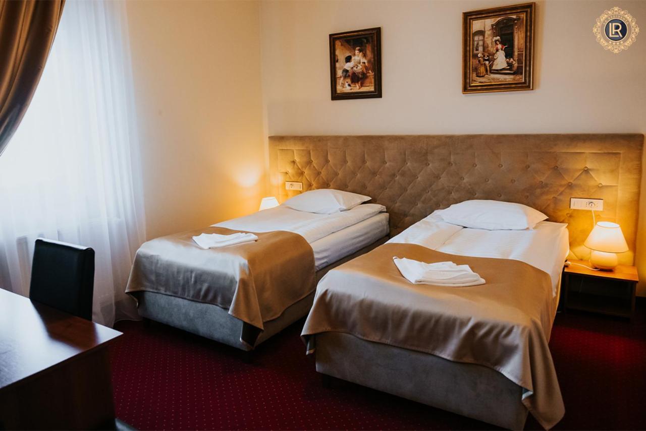 La Rezidenta Hotel Sibiu Exterior photo
