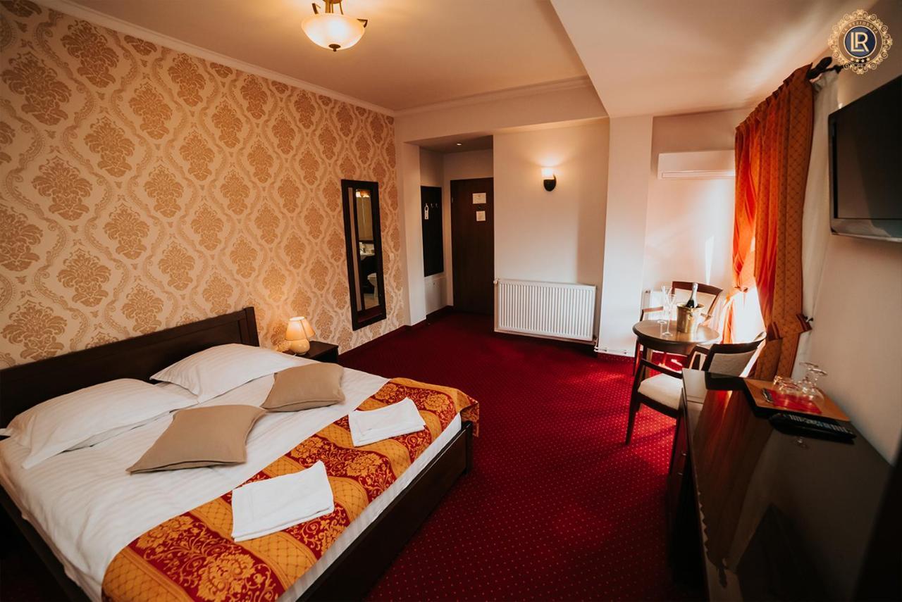 La Rezidenta Hotel Sibiu Exterior photo