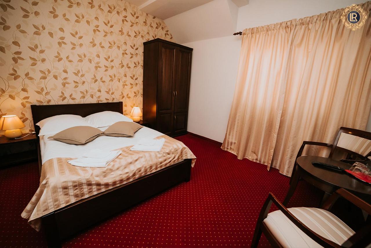 La Rezidenta Hotel Sibiu Exterior photo